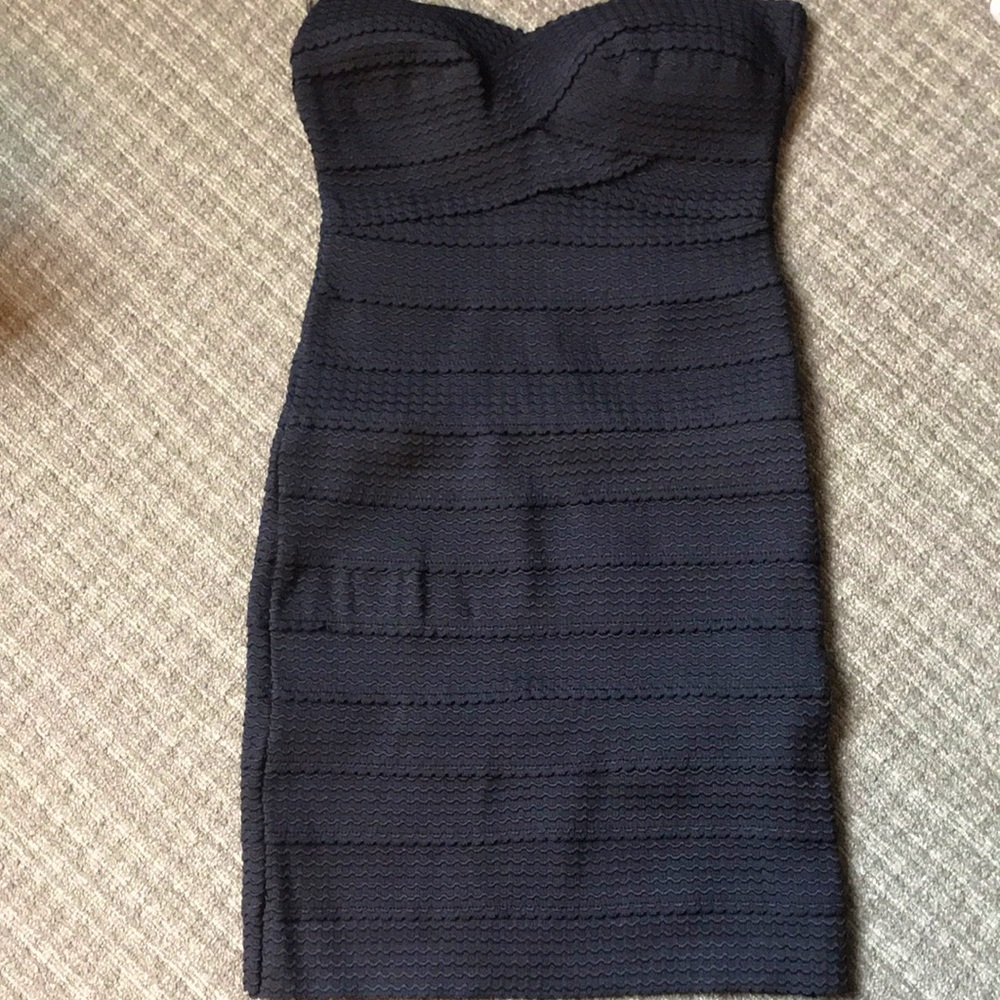 Black strapless bodycon dress